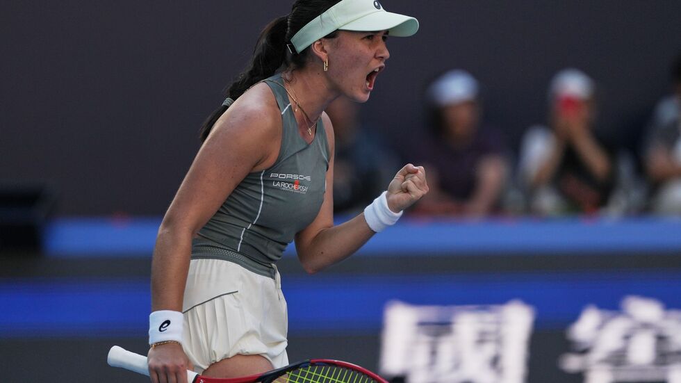 Eva Lys glaubte in Peking an den möglichen Erfolg - und machte den Viertelfinaleinzug überraschend perfekt. Eva Lys glaubte in Peking an den möglichen Erfolg - und machte den Viertelfinaleinzug überraschend perfekt.