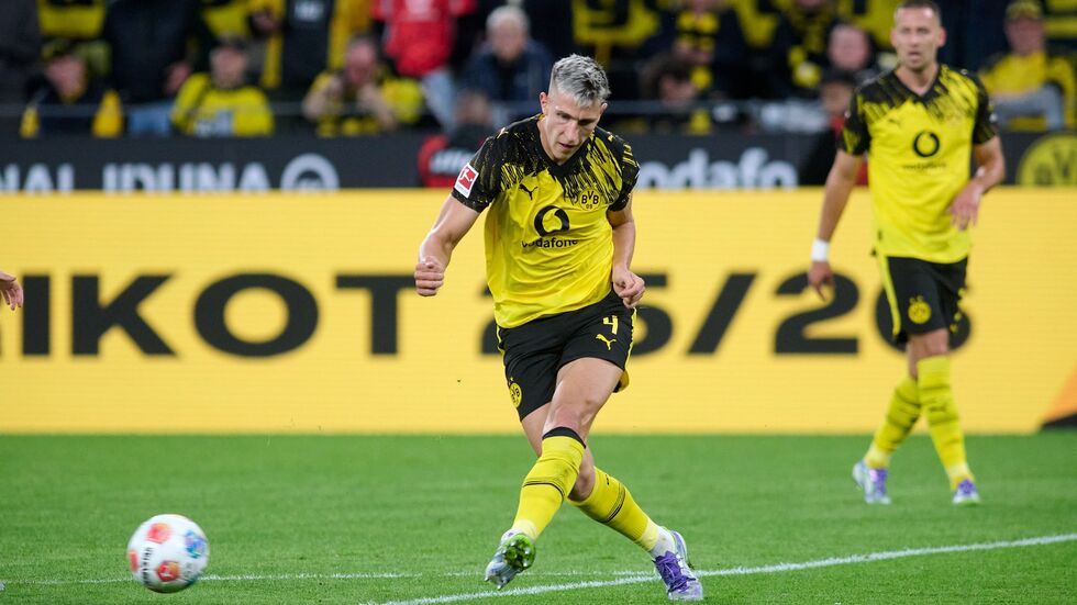 München oder Dortmund? Wo liegt die Zukunft von Nico Schlotterbeck? München oder Dortmund? Wo liegt die Zukunft von Nico Schlotterbeck?