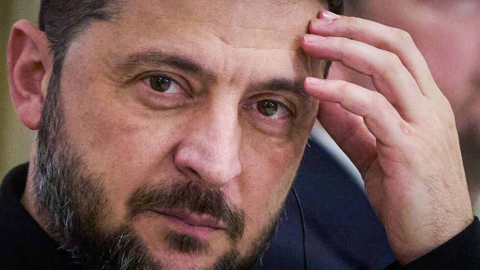 Nach Angaben von Selenskyj wurde nach den schweren Luftangriffen in der Nacht nun am Tag ein weiteres Kraftwerk angegriffen. (Archivbild) Nach Angaben von Selenskyj wurde nach den schweren Luftangriffen in der Nacht nun am Tag ein weiteres Kraftwerk angegriffen. (Archivbild)