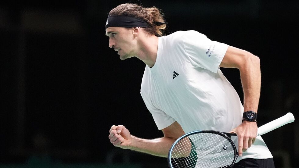 Alexander Zverev darf sich über einen knappen Viertelfinalsieg im Davis Cup freuen