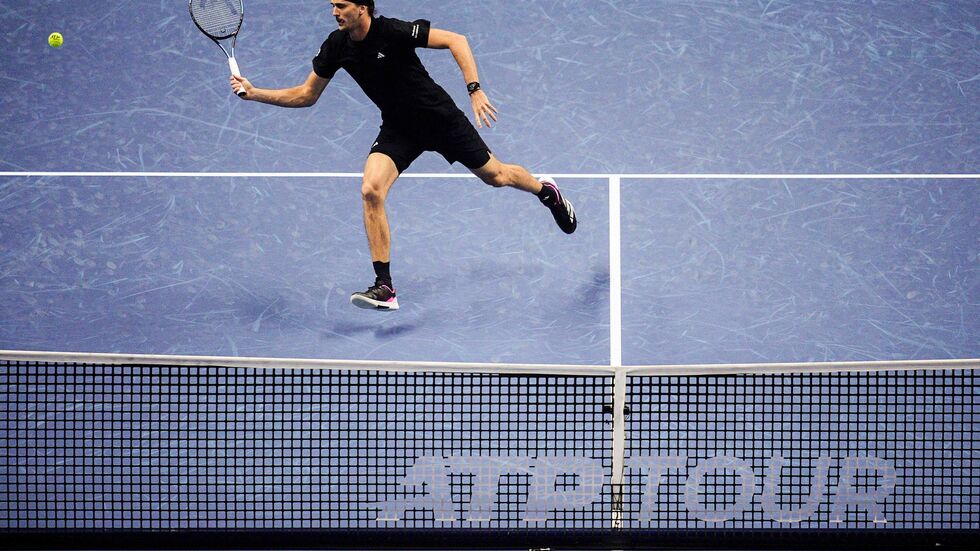 Alexander Zverev kassiert seine erste Niederlage bei den ATP Finals Alexander Zverev kassiert seine erste Niederlage bei den ATP Finals