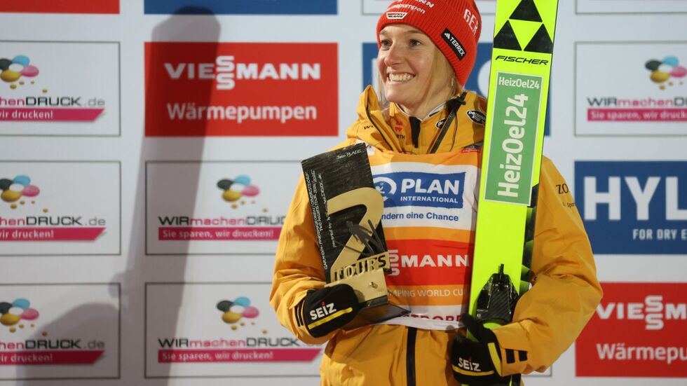 Katharina Schmid kämpft seit Jahren für eine Vierschanzentournee der Frauen. (Archivfoto) Katharina Schmid kämpft seit Jahren für eine Vierschanzentournee der Frauen. (Archivfoto)