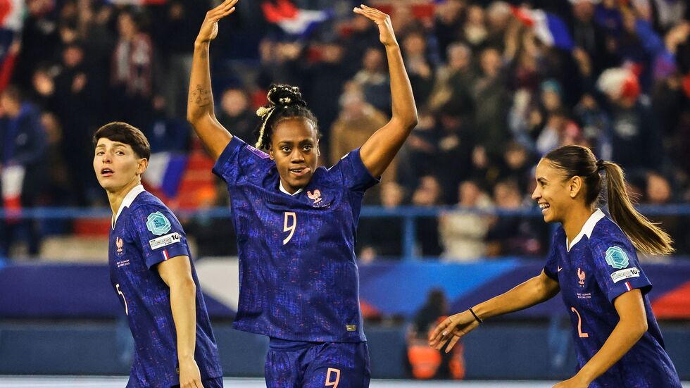 Melvine Malard erzielt das frühe 1:0 gegen Deutschland Melvine Malard erzielt das frühe 1:0 gegen Deutschland