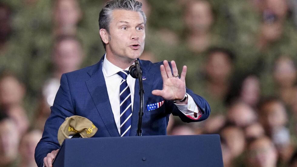 Verkündet schon wieder einen tödlichen US-Angriff auf ein Boot im Pazifik - Pentagon-Chef Hegseth.  Verkündet schon wieder einen tödlichen US-Angriff auf ein Boot im Pazifik - Pentagon-Chef Hegseth.