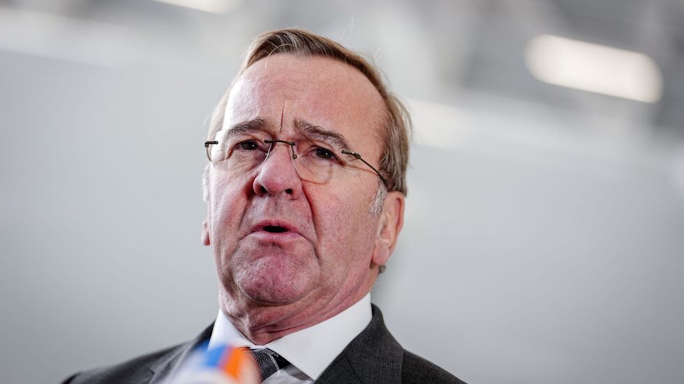 Aus Sicht von Übersetzer Klaus Jöken hat der Pistorius aus dem «Asterix»-Band eine verblüffende Nähe zum deutschen Verteidigungsminister. (Archivbild) Aus Sicht von Übersetzer Klaus Jöken hat der Pistorius aus dem «Asterix»-Band eine verblüffende Nähe zum deutschen Verteidigungsminister. (Archivbild)