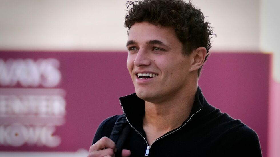 Gut gelaunt vor der möglichen Krönung: WM-Spitzenreiter Lando Norris. Gut gelaunt vor der möglichen Krönung: WM-Spitzenreiter Lando Norris.