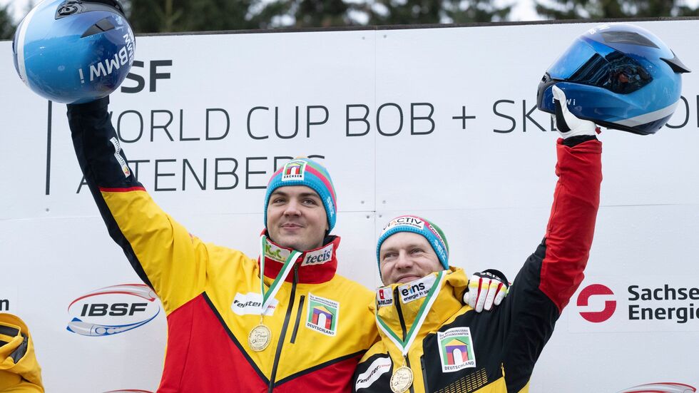 Für Francesco Friedrich (r) gibt es keinen Grund zum Jubel mehr.