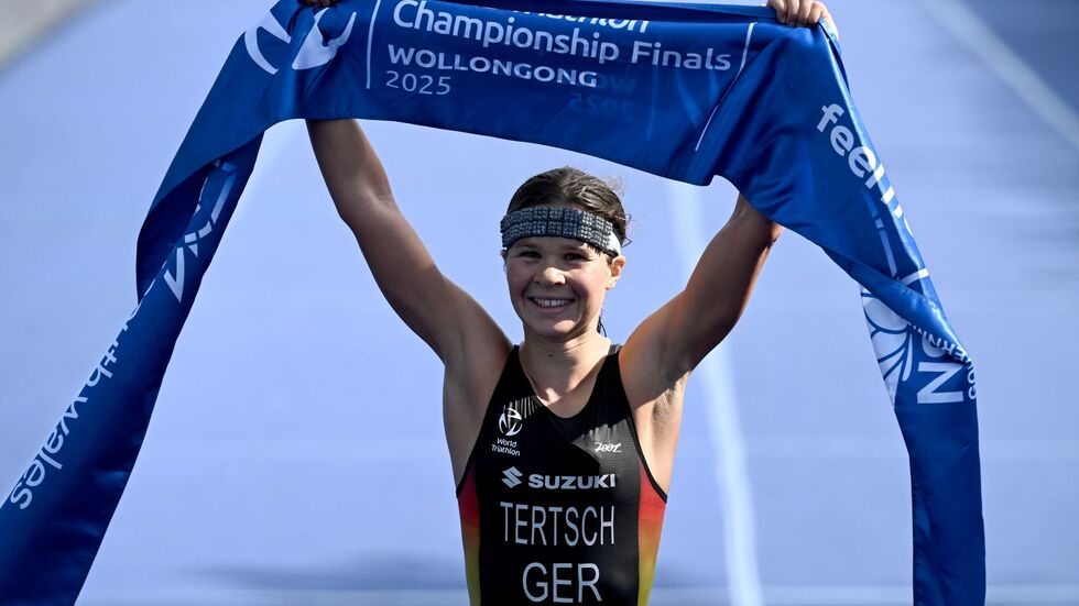 Erste deutsche Triathlon-Weltmeisterin über die olympische Distanz: Lisa Tertsch  Erste deutsche Triathlon-Weltmeisterin über die olympische Distanz: Lisa Tertsch