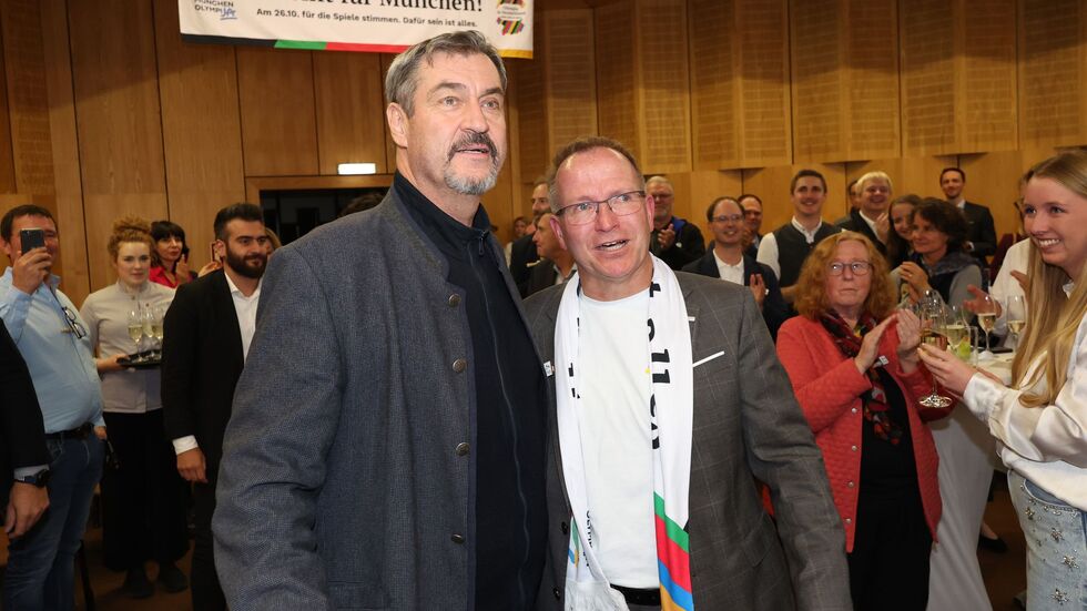 Ministerpräsident Markus Söder (l) und Landes-Sportverbandschef Jörg Ammon sehen Münchens Bewerbung international mit den besten Chancen. Ministerpräsident Markus Söder (l) und Landes-Sportverbandschef Jörg Ammon sehen Münchens Bewerbung international mit den besten Chancen.