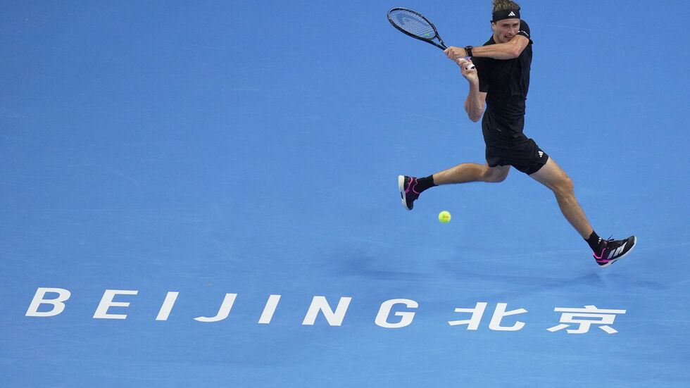 Alexander Zverev ist weiterhin weit weg von seiner Topform Alexander Zverev ist weiterhin weit weg von seiner Topform