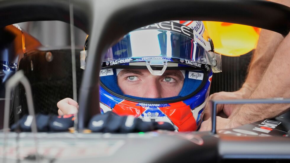 Der Weltmeister und sein Red Bull sind auch in Baku in guter Form.  Der Weltmeister und sein Red Bull sind auch in Baku in guter Form.