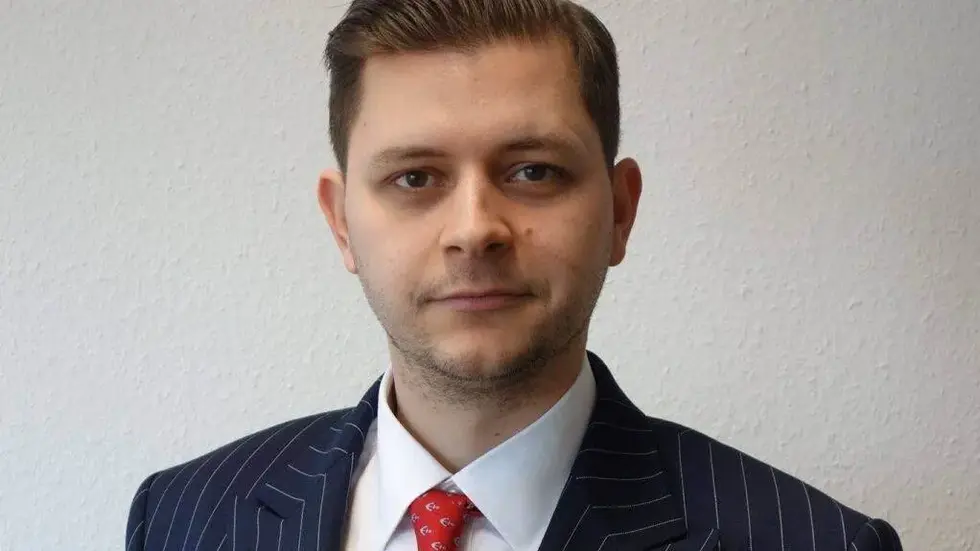 Der in Oschatz geborgene und in Leipzig lebende AfD-Abgeordnete Alexander Wiesner (37) wurde von seiner Partei am Wochenende als Kandidat für die Oberbürgermeisterwahl in Leipzig nominiert. Der in Oschatz geborgene und in Leipzig lebende AfD-Abgeordnete Alexander Wiesner (37) wurde von seiner Partei am Wochenende als Kandidat für die Oberbürgermeisterwahl in Leipzig nominiert.