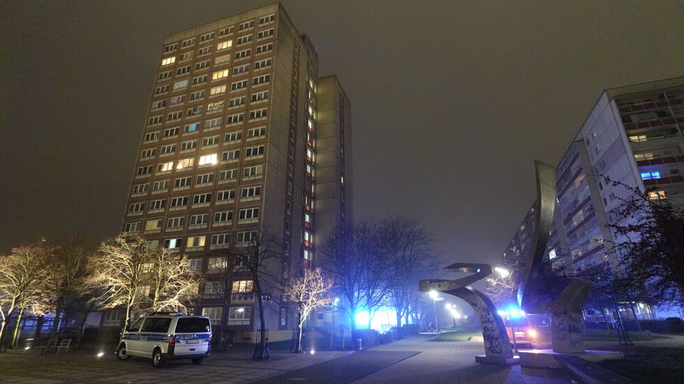 In diesem Hochhaus an der Stuttgarter Alle in Leipzig brannte es. In diesem Hochhaus an der Stuttgarter Alle in Leipzig brannte es.