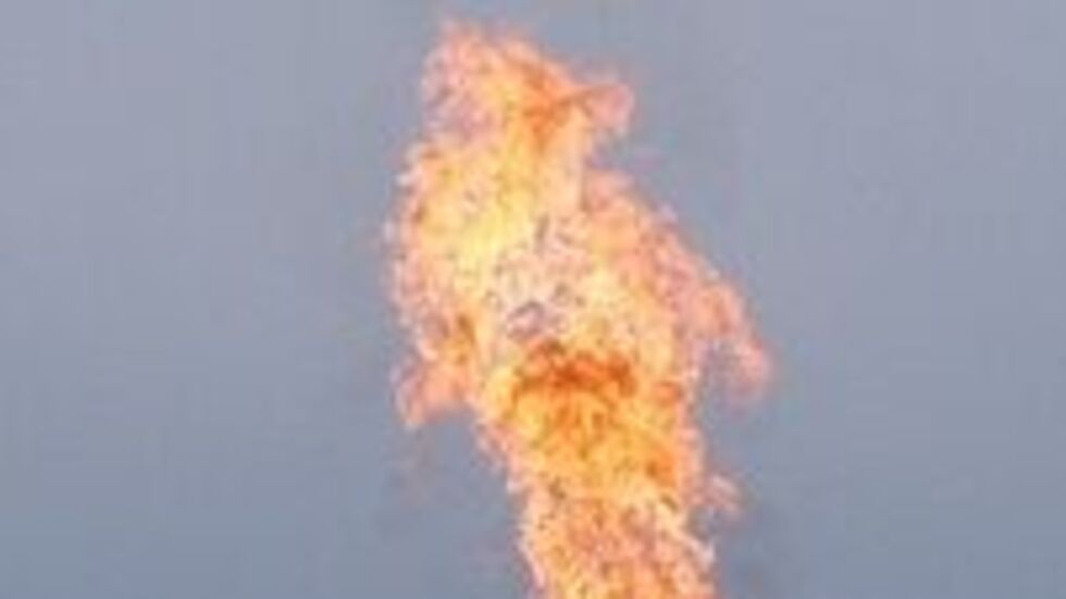 Die riesige Flamme war im Süden von Leipzig weithin sichtbar (Symbolbild). Die riesige Flamme war im Süden von Leipzig weithin sichtbar (Symbolbild).