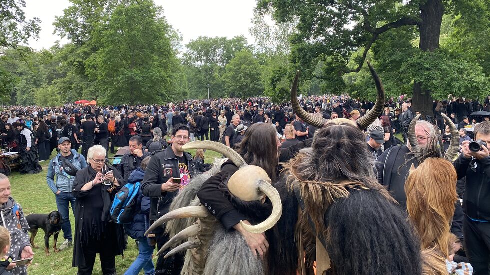 Wave-Gotik-Treffen: Wenn Leipzig zur Bühne für düstere Eleganz wird.