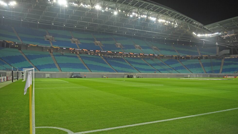 Größtenteils leere Stadien in Sachsen - RB Leipzig will Schluss machen mit der Beschränkung auf 1.000 Fans