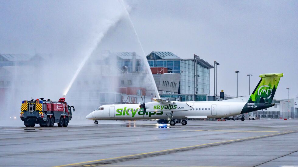 Die obligatorische Flugzeugdusche Die obligatorische Flugzeugdusche