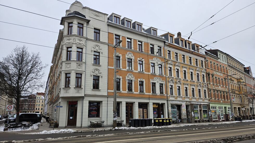 In diesem Haus an der Breiten Straße in Leipzig hat es in der Nacht zu Dienstag gebrannt.