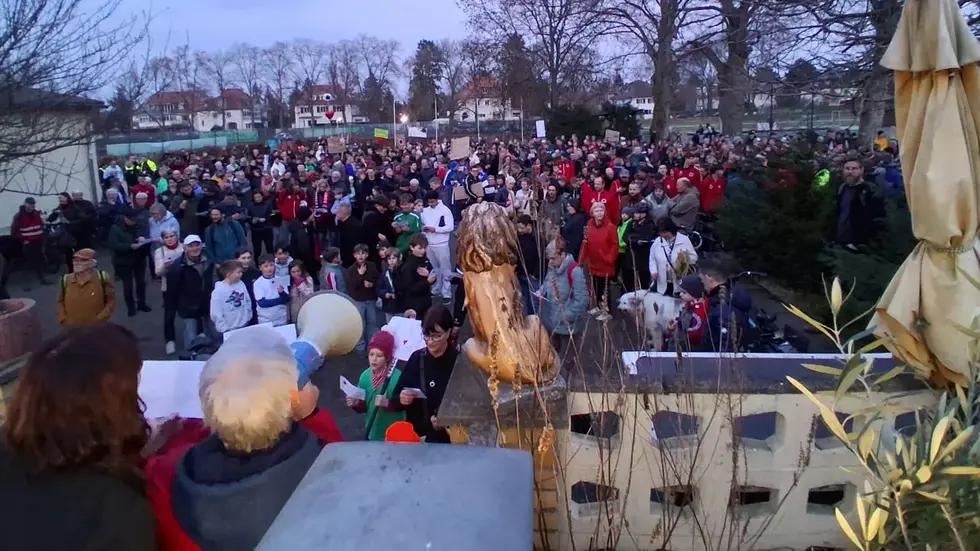 Tausend Leipziger protestieren für den LSC.