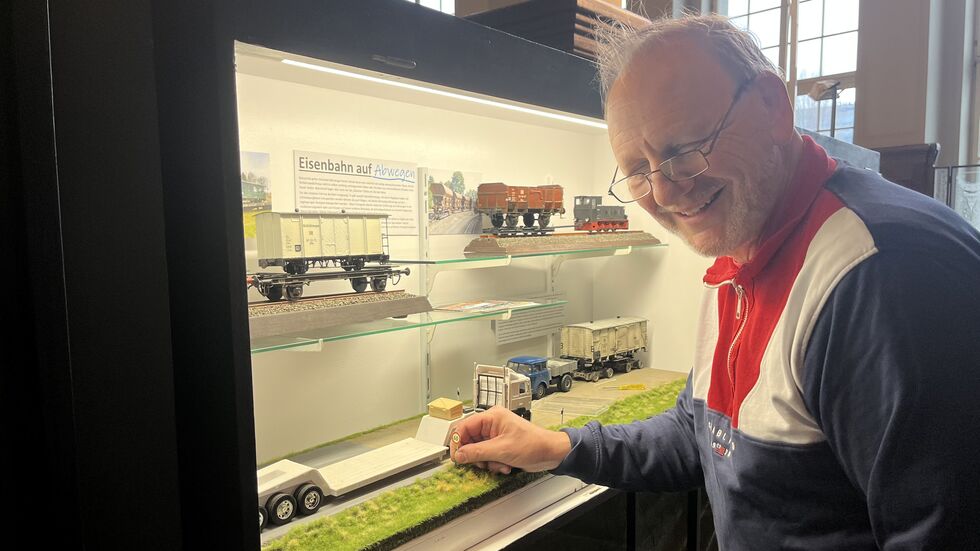 Matthias Wirth ist von der Vielfalt seines Hobbys begeistert: "Das erfordert Teamarbeit, weil man gar nicht auf jedem Gebiet firm sein kann." Matthias Wirth ist von der Vielfalt seines Hobbys begeistert: "Das erfordert Teamarbeit, weil man gar nicht auf jedem Gebiet firm sein kann."