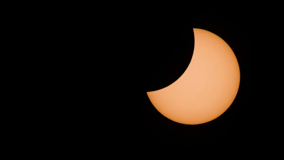 Die Sonne verdunkelt sich Mittwochabend fast komplett (Symbolbild). Die Sonne verdunkelt sich Mittwochabend fast komplett (Symbolbild).
