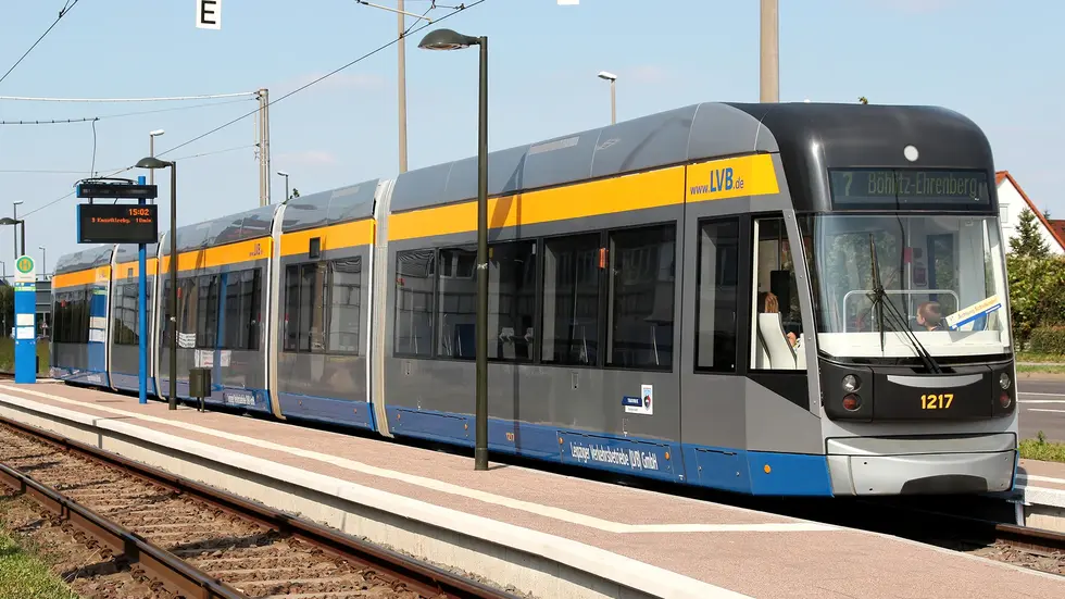 Leipziger Straßenbahn © 132rf Bjoern Wylezich Leipziger Straßenbahn © 132rf Bjoern Wylezich