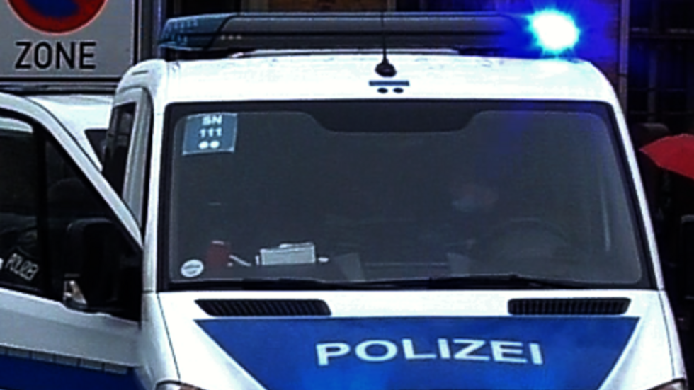 Ein Streifenwagen im Einsatz (Symbolbild).