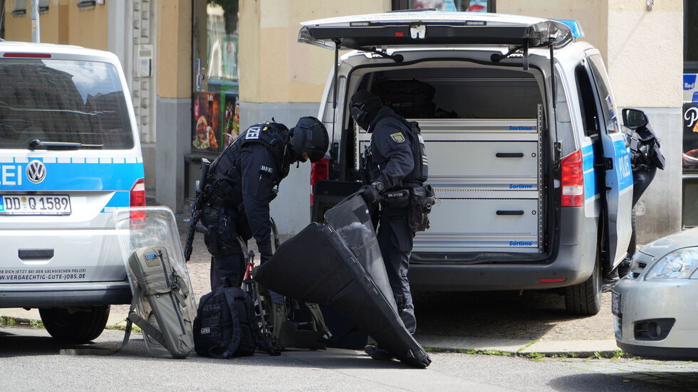 Die Polizei rückte mit schwerer Ausrüstung an.