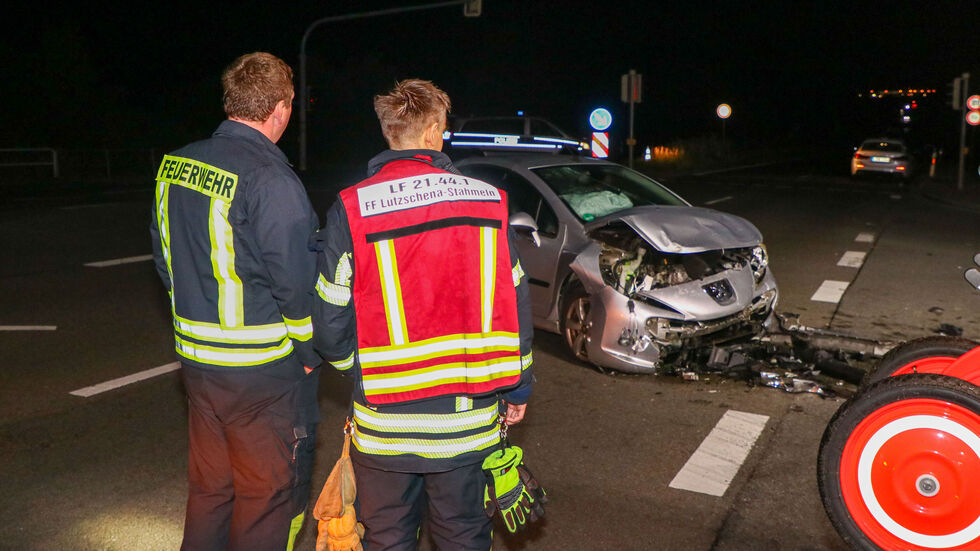 Die Einsatzkräfte vor Ort.