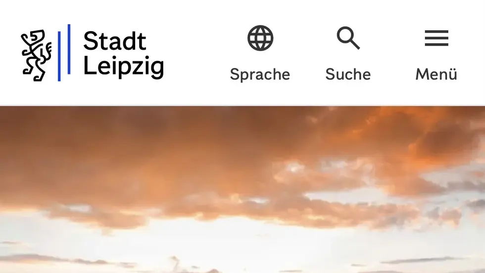 So zum Beispiel sieht es auf der neuen Webseite der Stadt Leipzig aus, inklusive links oben dem neuen Strich-Männchen-Löwen-Logo, dass für digitale Zwecke besonders gut geeignet sein soll - das offizielle Wappen wurde dafür aus digitalen Dokumenten verbannt.