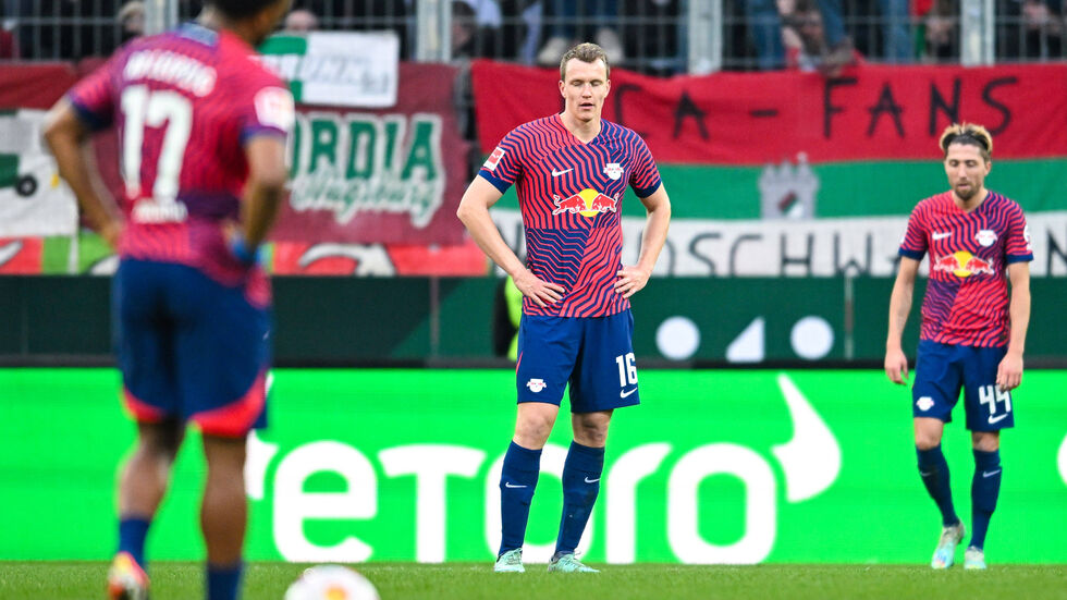 Lange Gesichter nach Augsburg Spiel