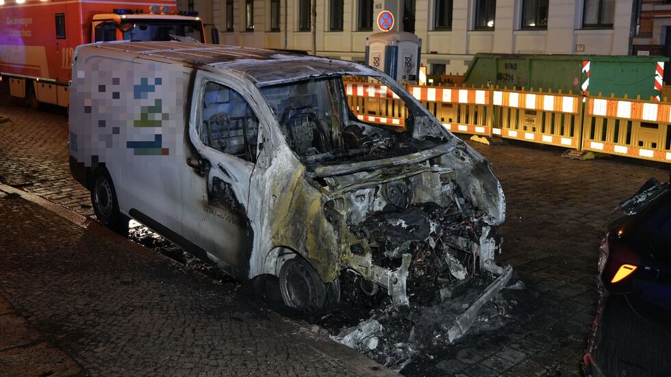 Der Transporter ist schrottreif. Der Transporter ist schrottreif.