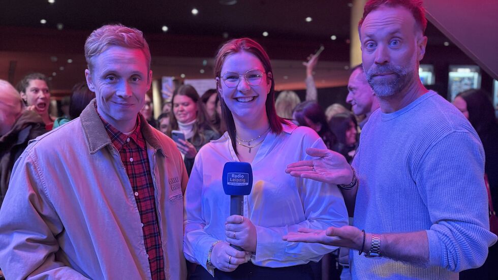 Radio Leipzig Reporterin Clarissa Kunath im Gespräch mit Schauspieler Matthias Schweighöfer und Regisseur Erik Schmitt. Radio Leipzig Reporterin Clarissa Kunath im Gespräch mit Schauspieler Matthias Schweighöfer und Regisseur Erik Schmitt.