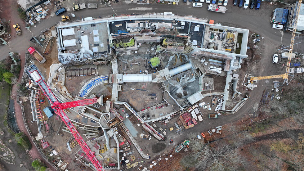 Noch ist es ein ganz schönes Durcheinander: Blick auf die Baustelle von der neuen Erlebniswelt Feuerland im Zoo Leipzig. Noch ist es ein ganz schönes Durcheinander: Blick auf die Baustelle von der neuen Erlebniswelt Feuerland im Zoo Leipzig.