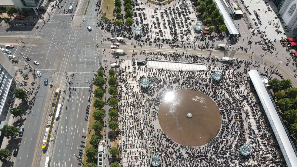 Foto: (c) Einsatzfahrten Leipzig Motorraddemo Leipzig