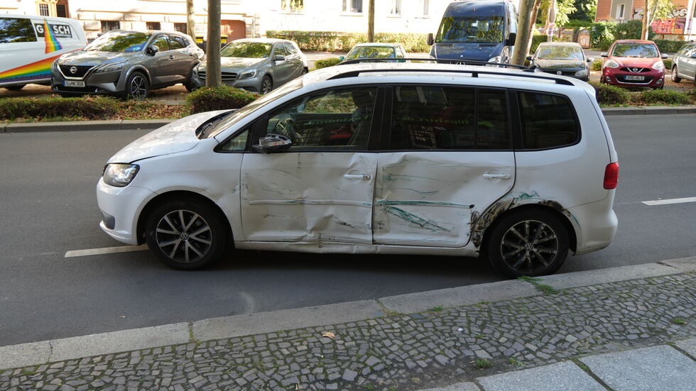 Das kaputte Auto.