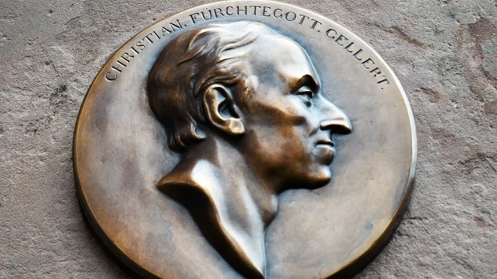 Replikat des Medaillons von Gellert auf Grabplatte im Leipziger Grassimuseum (Symbolbild). Replikat des Medaillons von Gellert auf Grabplatte im Leipziger Grassimuseum (Symbolbild).