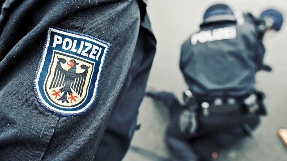 Nach Informationen unseres Senders wurden in Chemnitz und Limbach-Oberfrohna acht Wohnungen durchsucht. Zwei Deutsche wurden festgenommen.