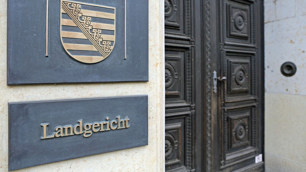 Der Eingang zum Leipziger Landgericht - hier wird der kuriose Fall am Donnerstag verhandelt.