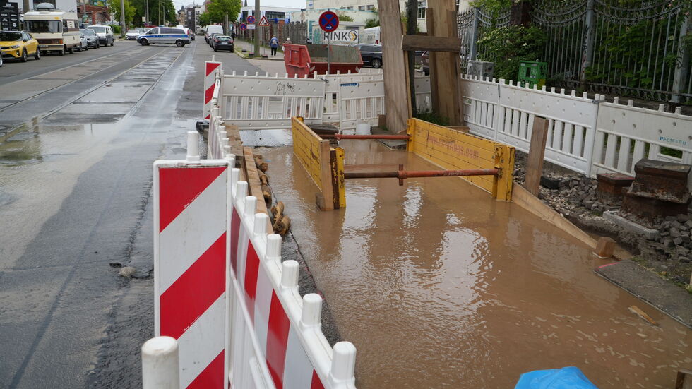 Zum Beispiel diese Baugrube lief voll.