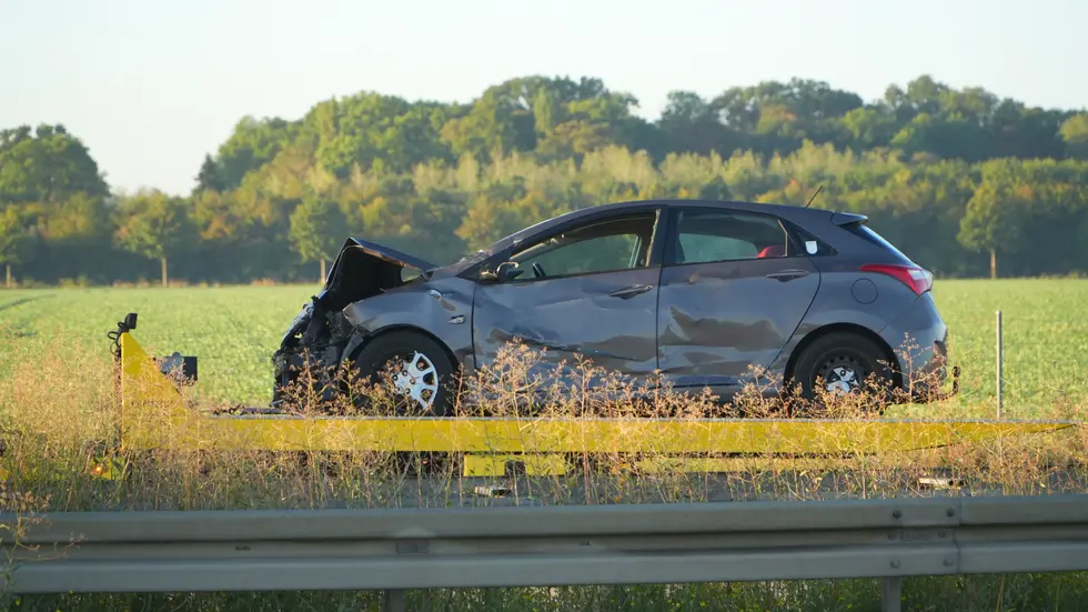 Das kaputte Auto auf der A38 Das kaputte Auto auf der A38