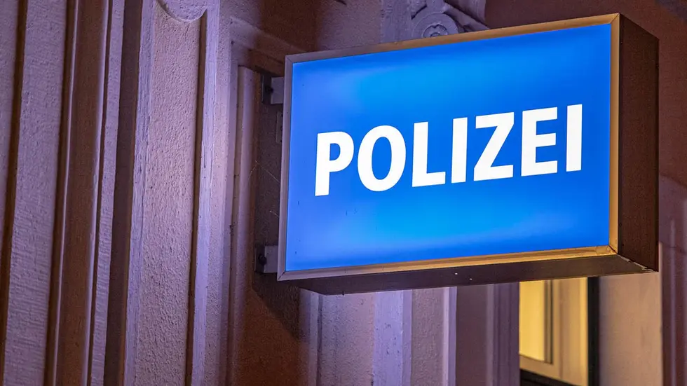 Mal wieder wurde das Vertrauen in die Polizei missbraucht (Symbolbild). Mal wieder wurde das Vertrauen in die Polizei missbraucht (Symbolbild).