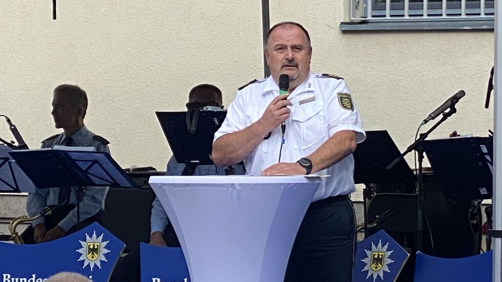 Leipzigs Polizeipräsident René Demmler bei seiner Rede am Mittwochabend zum 25-jährigen Jubiläum der Einsatzgruppe "Bahnhof-Zentrum" (Baze).