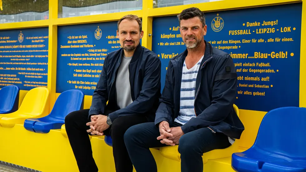 Schon mal warmsitzen: Loks neuer Cheftrainer Torsten Ziegner (re.) mit Sportdirektor Toni Wachsmuth. Schon mal warmsitzen: Loks neuer Cheftrainer Torsten Ziegner (re.) mit Sportdirektor Toni Wachsmuth.